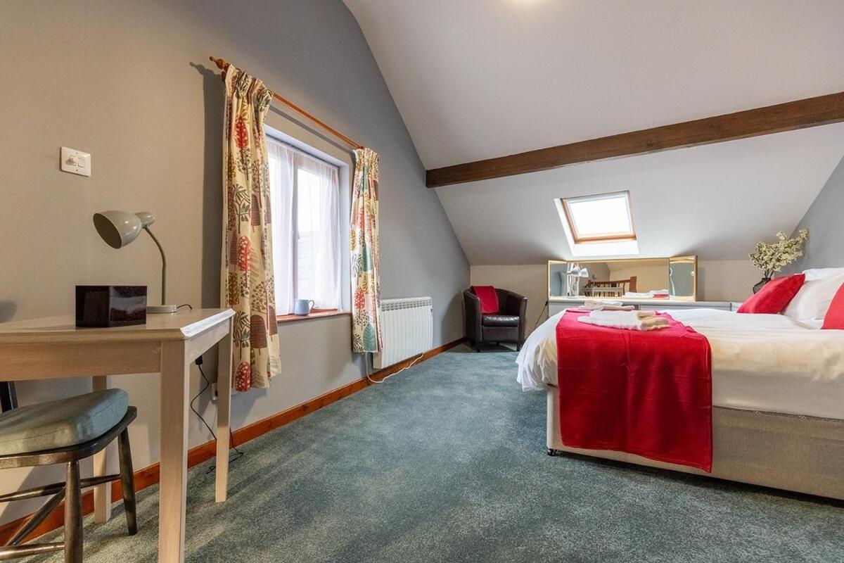 Katherines Court - Spacious Apartment With Rolling Hill Views Kendal Exteriér fotografie