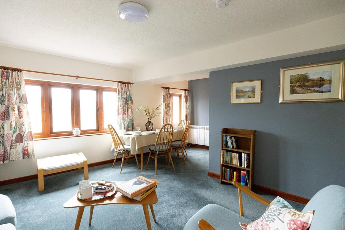 Katherines Court - Spacious Apartment With Rolling Hill Views Kendal Exteriér fotografie