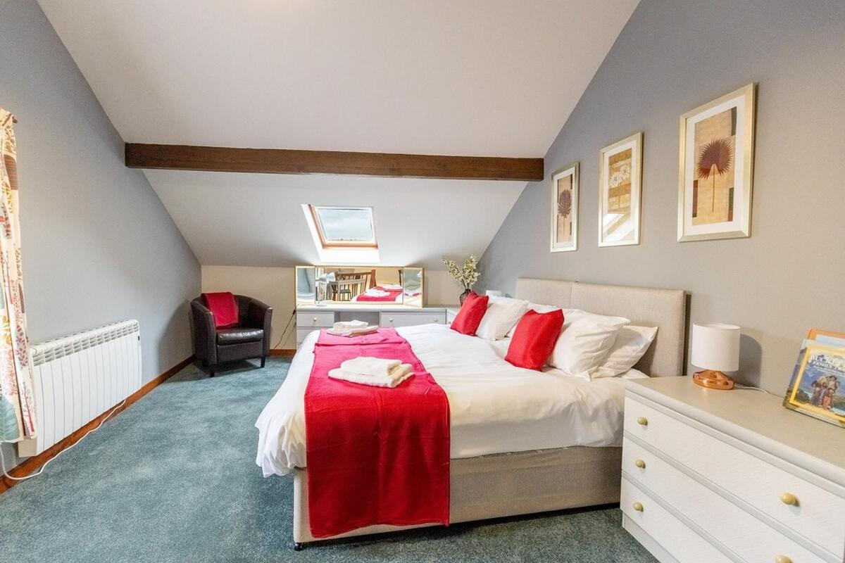 Katherines Court - Spacious Apartment With Rolling Hill Views Kendal Exteriér fotografie